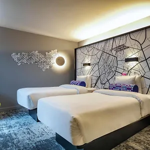 Aloft Schuman Hotel